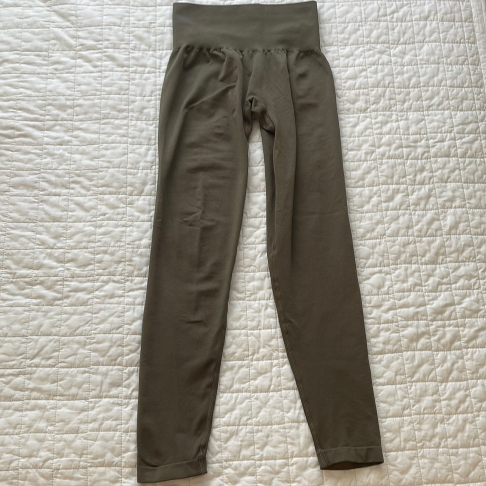 nvgtn leggings